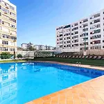 Apartamento Con Piscina Y Aire Acondicionado
